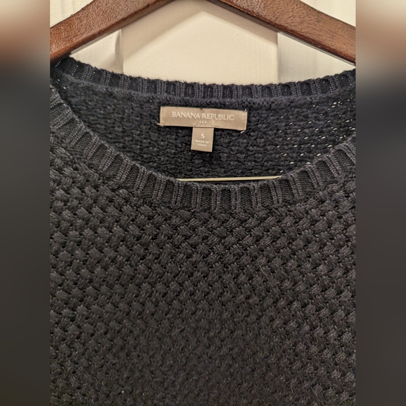 Banana Republic Black Sweater - Picture 2 of 3